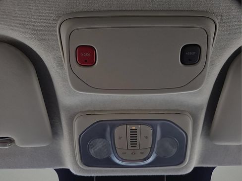 Used 2025 RAM ProMaster 2500 w/ Convenience Group FWD image 19