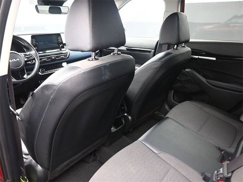 Used 2023 Kia Seltos S image 23