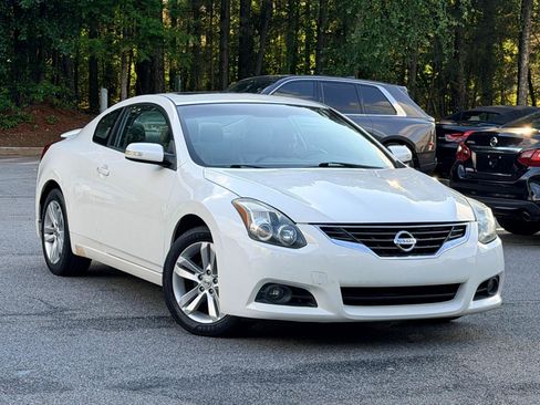 Used 2012 Nissan Altima 2.5 S w/ 2.5S Premium Pkg FWD image 3