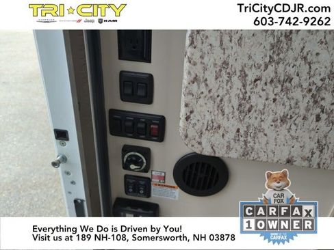 Used 2023 Ford E-450 and Econoline 450 Super Duty w/ Motorhome Prep Package image 27