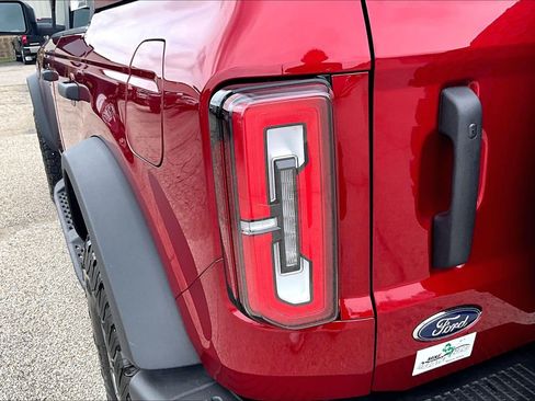 Used 2025 Ford Bronco Badlands AWD/4WD image 28