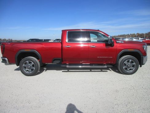 New 2026 GMC Sierra 3500 SLT image 3