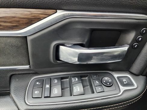 Used 2019 RAM 2500 Laramie image 40