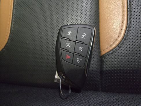 Used 2021 GMC Yukon XL AT4 w/ Technology Package image 38