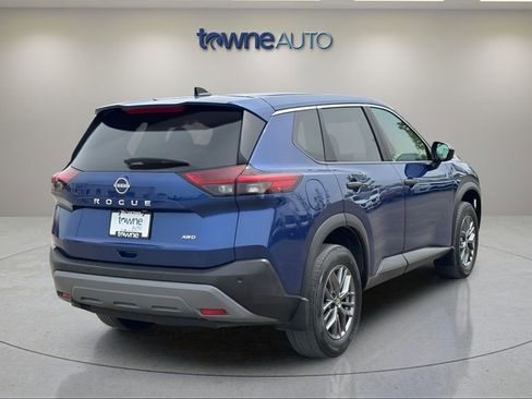 Used 2023 Nissan Rogue S AWD/4WD image 5