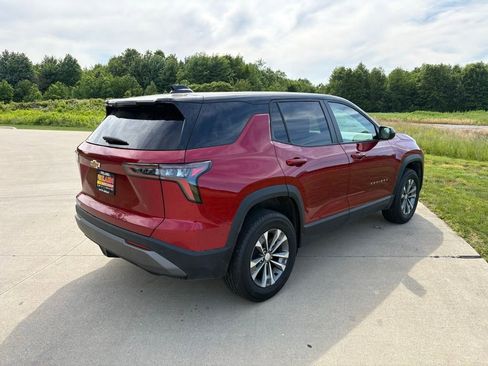 New 2026 Chevrolet Equinox LT w/ Convenience Package II FWD image 9