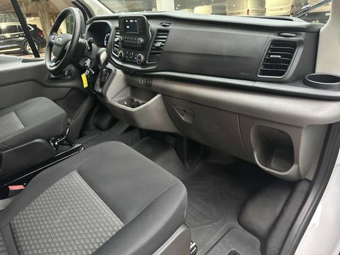 Used 2025 Ford Transit 250 Low Roof w/ Exterior Upgrade Package RWD image 21
