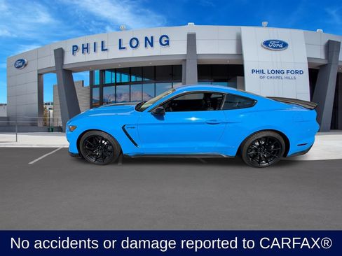 Used 2017 Ford Mustang Shelby GT350 RWD image 2