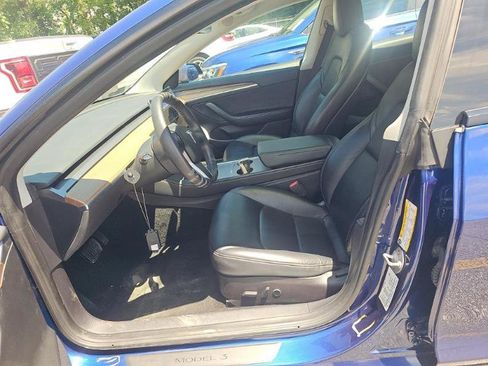 Used 2022 Tesla Model 3 Standard Range RWD image 5