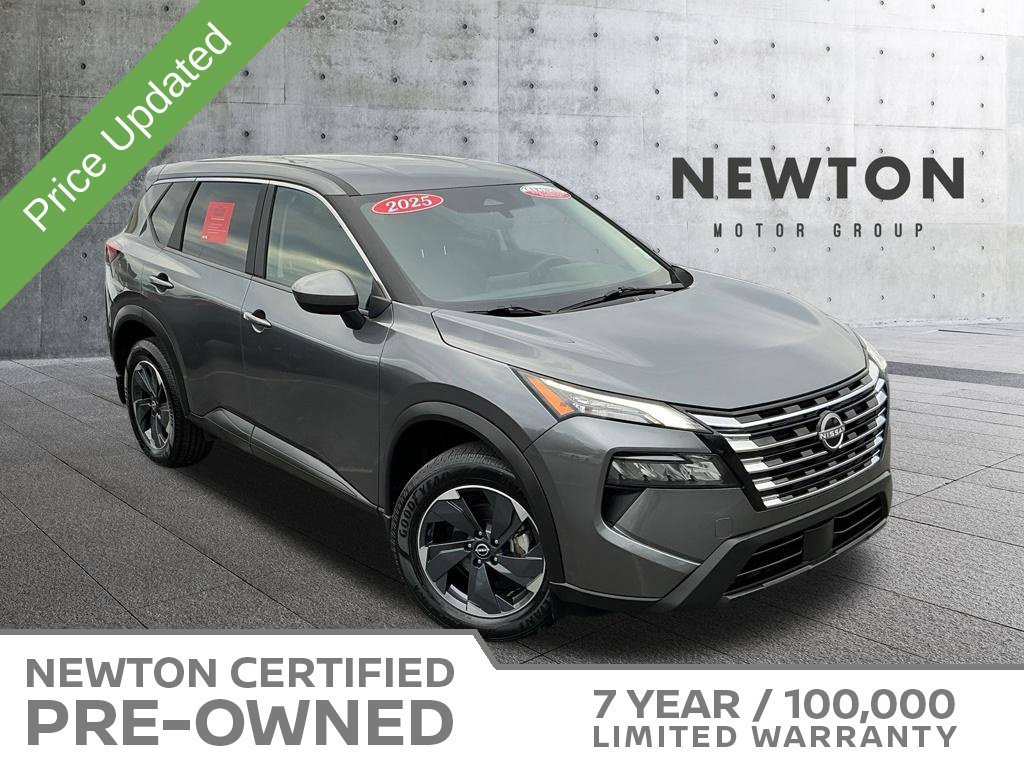 Used 2025 Nissan Rogue SV AWD/4WD image 1