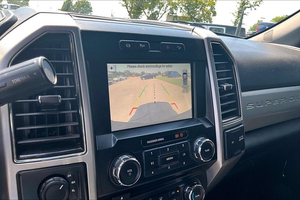 Used 2018 Ford F350 Lariat w/ Lariat Ultimate Package AWD/4WD image 18