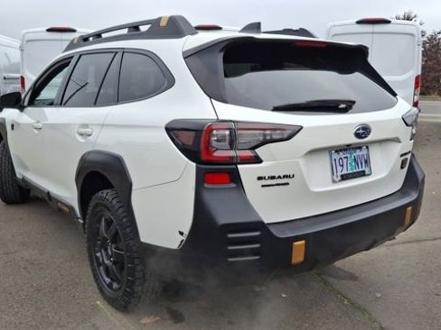 Used 2022 Subaru Outback Wilderness image 7