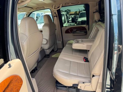 Used 2004 Ford F350 XL image 10