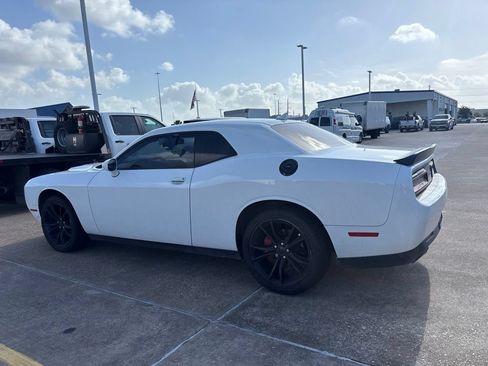 Used 2016 Dodge Challenger SXT w/ Blacktop Package RWD image 8
