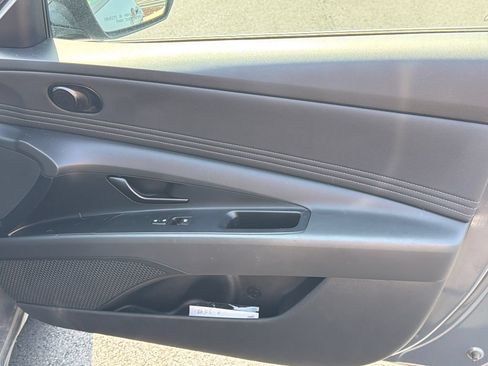 Certified 2025 Hyundai Elantra Sport FWD image 14