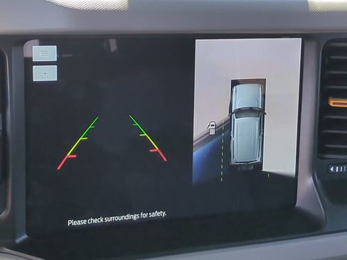 Used 2023 Ford Bronco Badlands image 22