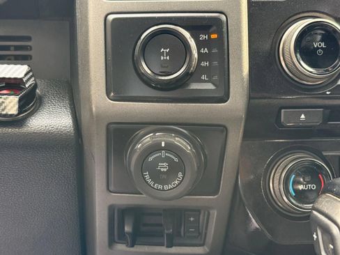 Used 2018 Ford F150 Raptor w/ Equipment Group 802A Luxury AWD/4WD image 46