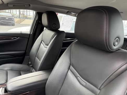 Used 2017 Cadillac XTS Luxury image 12