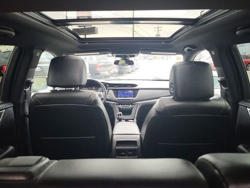 Used 2022 Cadillac XT5 Sportv image 3