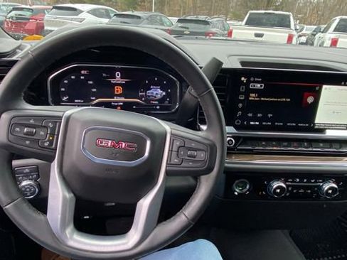 Used 2024 GMC Sierra 1500 Elevation image 22