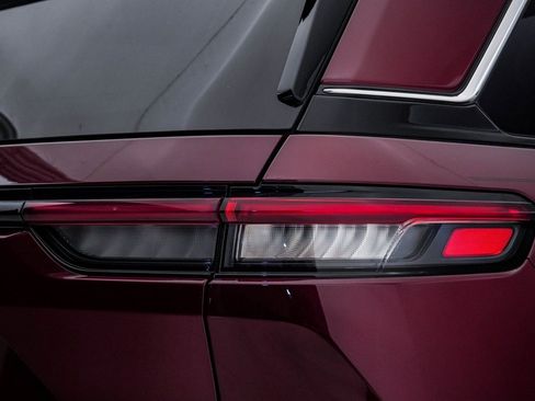 Used 2022 Jeep Grand Cherokee Limited image 13