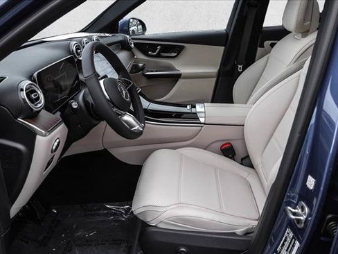Used 2026 Mercedes-Benz GLC 300 4MATIC image 12