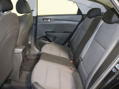 Used 2022 Hyundai Accent Limited image 17