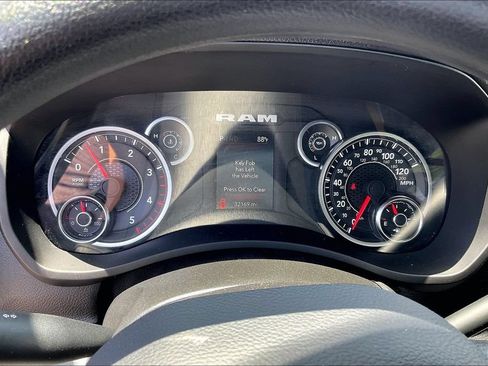 Used 2024 RAM 3500 Tradesman w/ Chrome Appearance Group AWD/4WD image 26