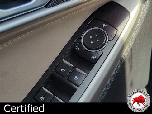 Certified 2022 Ford Explorer XLT image 27