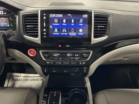 Used 2018 Honda Pilot Touring image 25