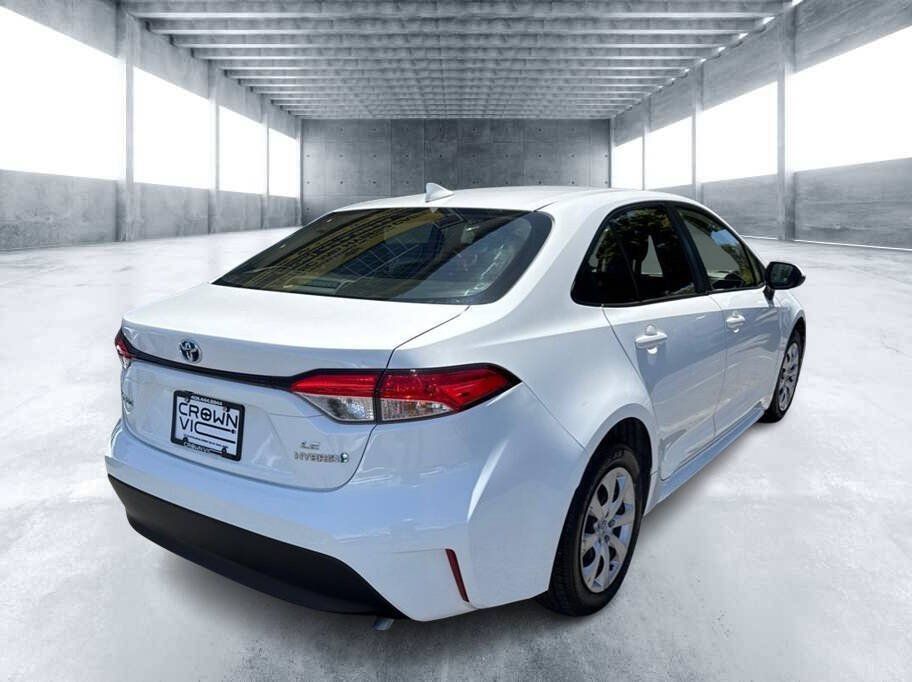 Used 2024 Toyota Corolla LE FWD image 3