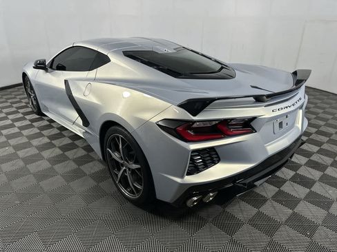 Used 2021 Chevrolet Corvette Stingray Premium Cpe w/ Z51 Performance Package RWD image 4