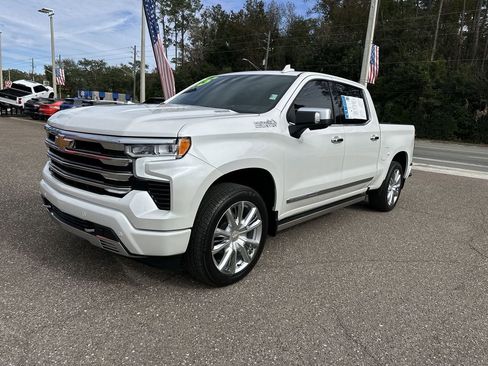 Used 2025 Chevrolet Silverado 1500 High Country image 12