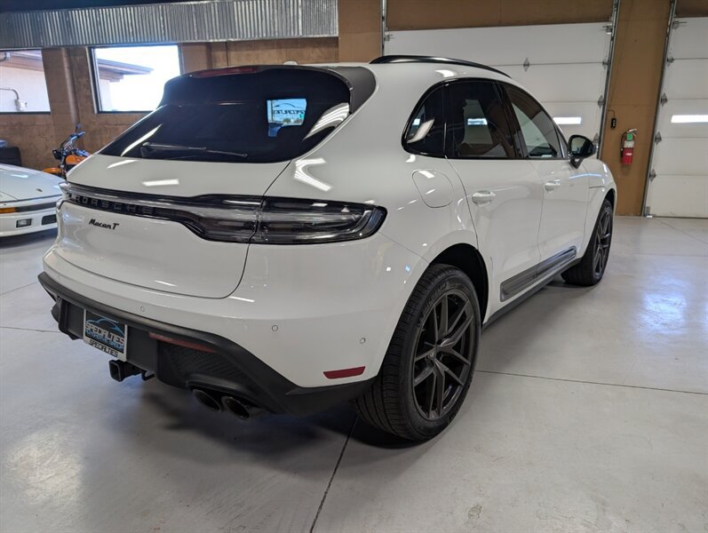 Used 2023 Porsche Macan Turbo AWD/4WD image 10