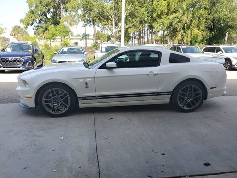 Used 2013 Ford Mustang Shelby GT500 RWD image 8