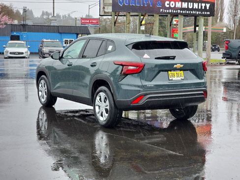 New 2026 Chevrolet Trax LS image 5