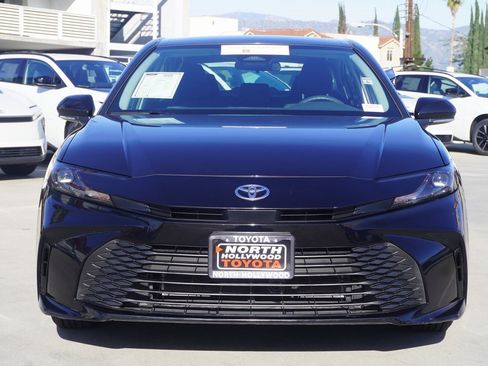 Certified 2025 Toyota Camry LE image 3