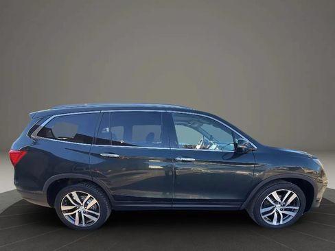 Used 2016 Honda Pilot Elite image 4