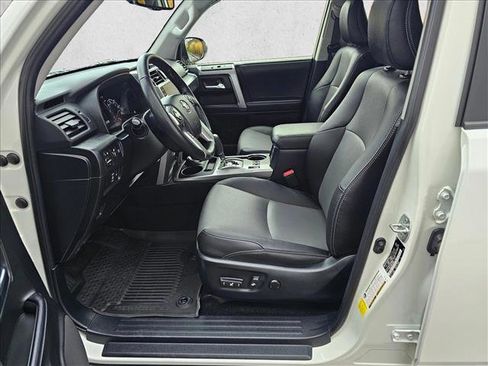 Used 2023 Toyota 4Runner SR5 Premium image 18