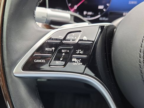 Used 2024 Mercedes-Benz S 580 4MATIC Sedan image 25