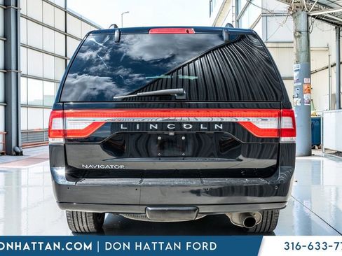 Used 2017 Lincoln Navigator Reserve RWD image 31