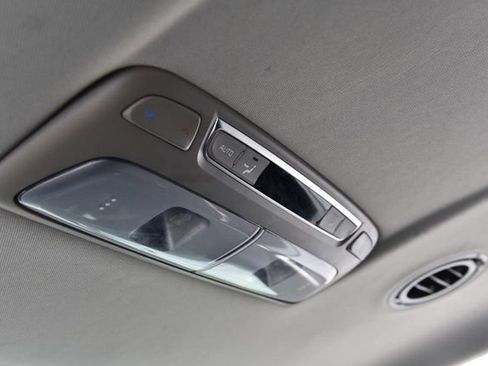 Used 2025 Kia Telluride S FWD image 26
