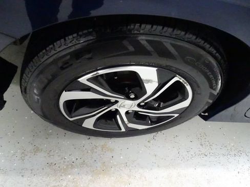Used 2017 Honda Accord LX image 24