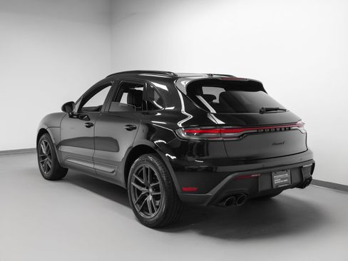 Certified 2023 Porsche Macan Turbo AWD/4WD image 3