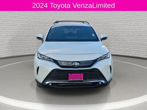 Used 2024 Toyota Venza Limited AWD/4WD image 2