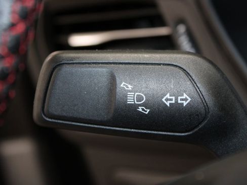 Used 2024 Ford Escape ST-Line image 34