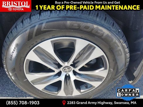 Used 2022 Toyota Highlander XLE AWD/4WD image 13