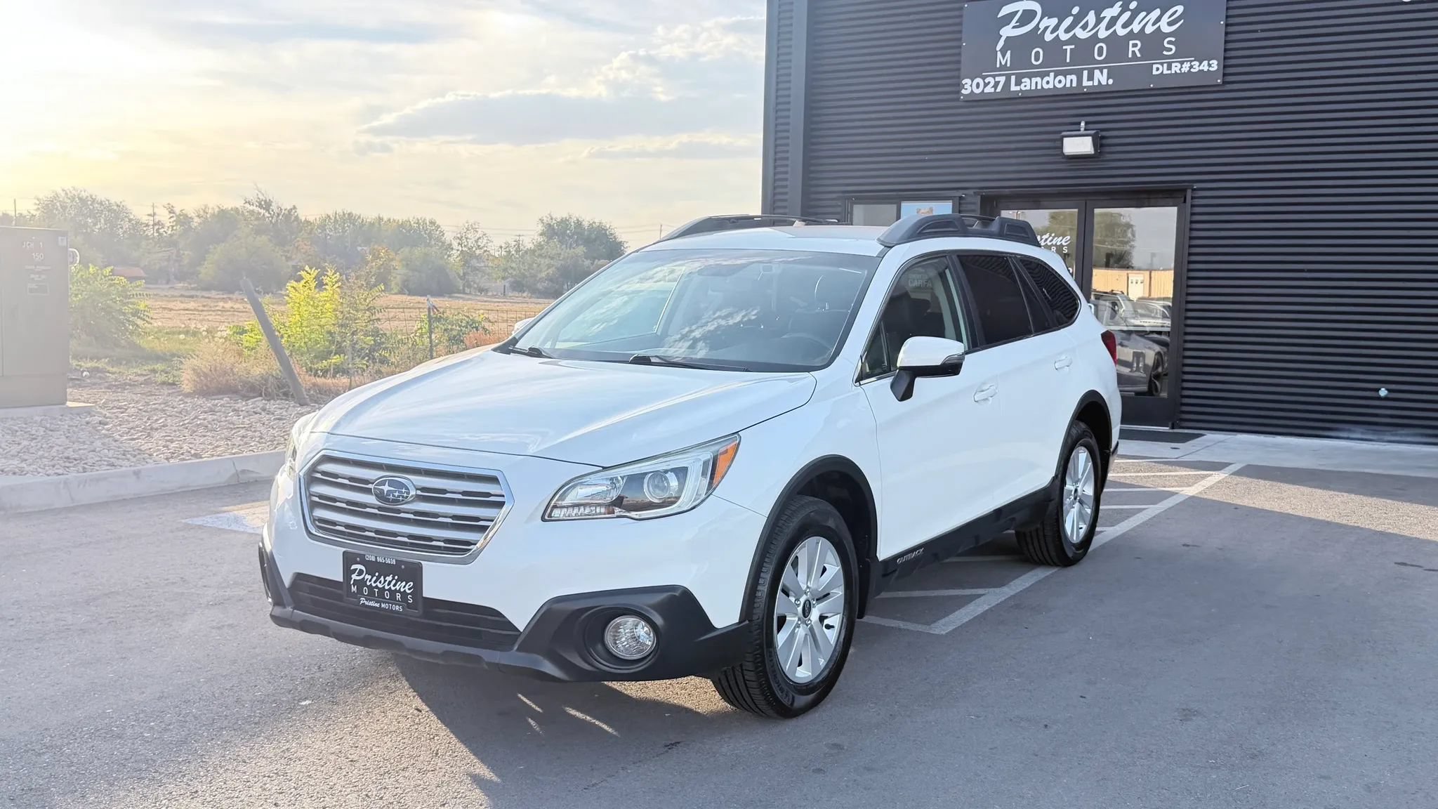 Used 2016 Subaru Outback 2.5i Premium AWD/4WD image 1