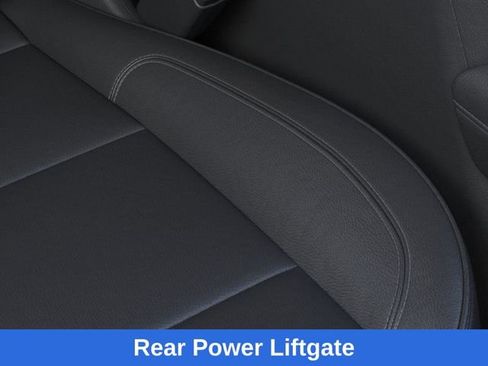 New 2026 Chevrolet Suburban LT image 22