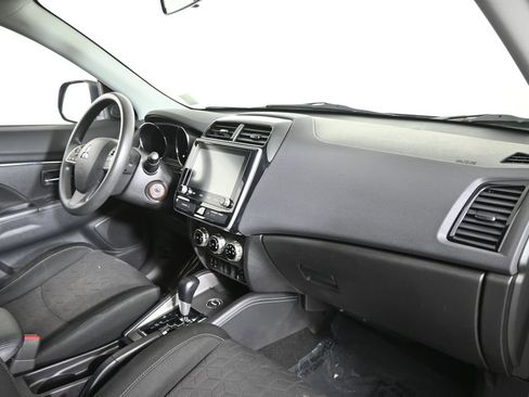 Used 2020 Mitsubishi Outlander Sport SE image 14